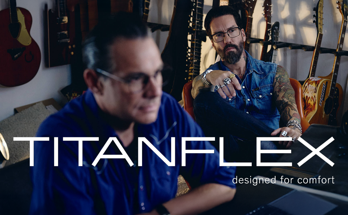 Titanflex: Zwei Männer, die jeweils eine Brille tragen